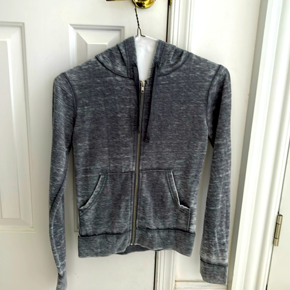 Juniors zippered gray soft sweatshirt